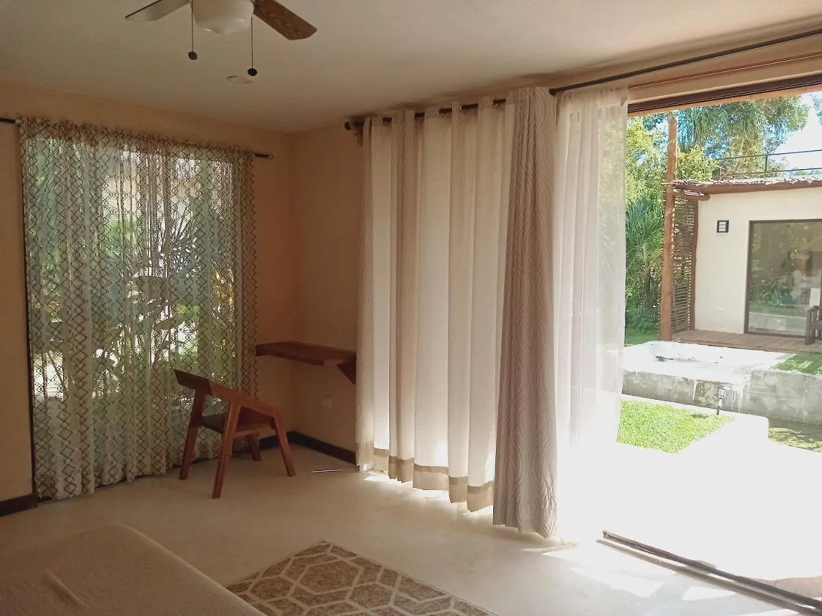 Villa Ahal, Chemuyil 0*,  Meksika
