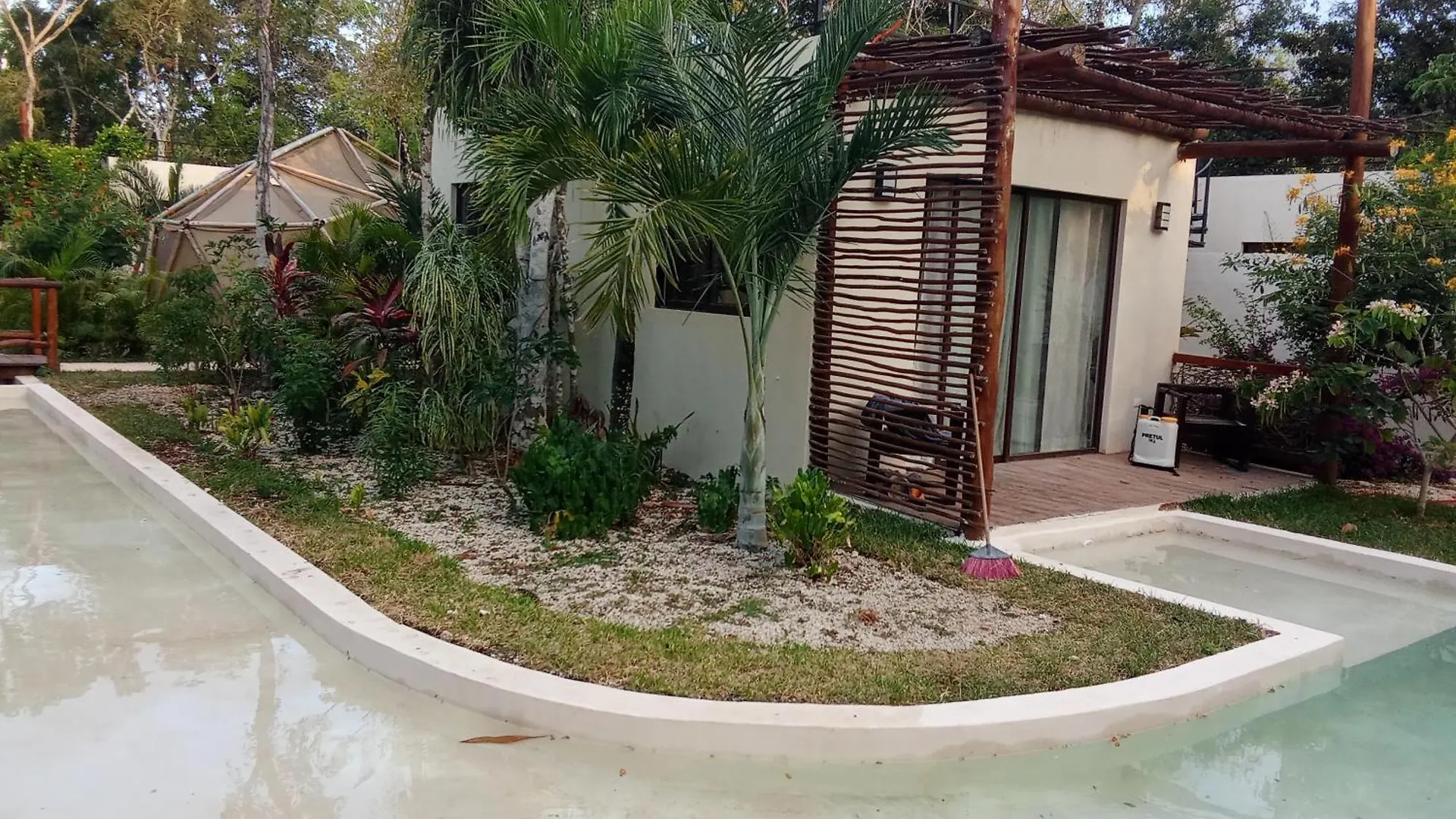 Villa Ahal, Chemuyil